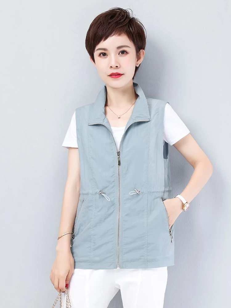 M-4XL Women Sleeveless Vests Summer Thin Casual Mature Ladies Simple Loose Waistcoats All-match Turn-down Collar Elegant Ulzzang