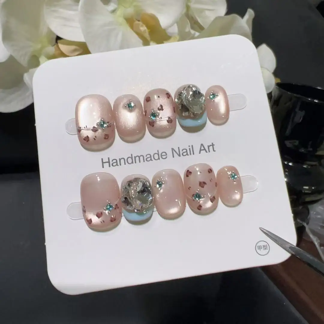 

10pcs Handmade Short Press On Nails Pink Cat Eye Leopard Print Rhinestone Design Sweet Cute Fake Nails Wearable Nails Art Tips