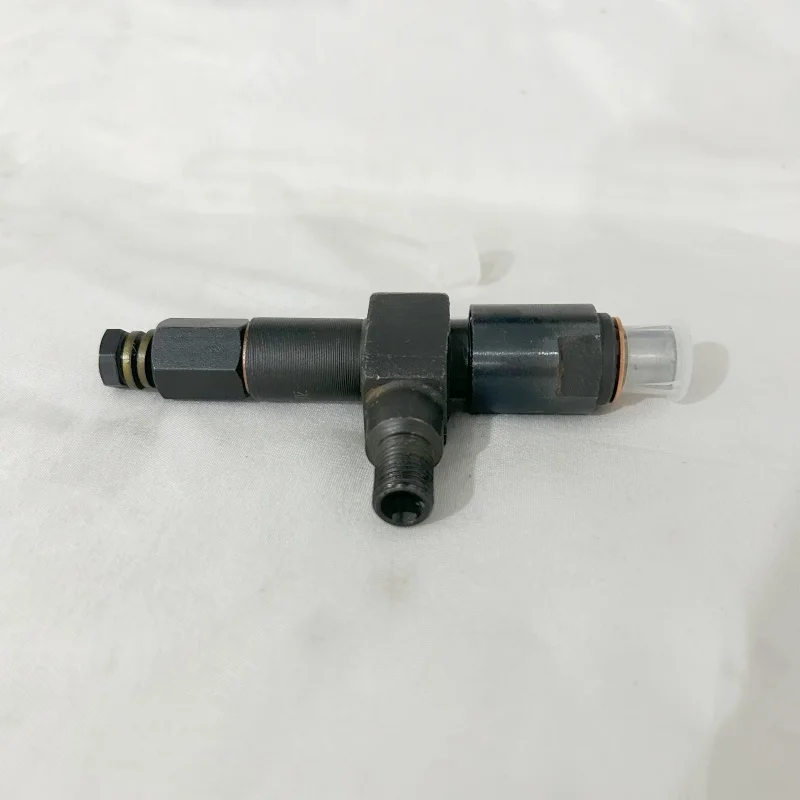Fuel Injectors K495D/ZD K4100D K4100ZD Diesel Engine 24kw 30kw 40kw Diesel Generator Parts view 3