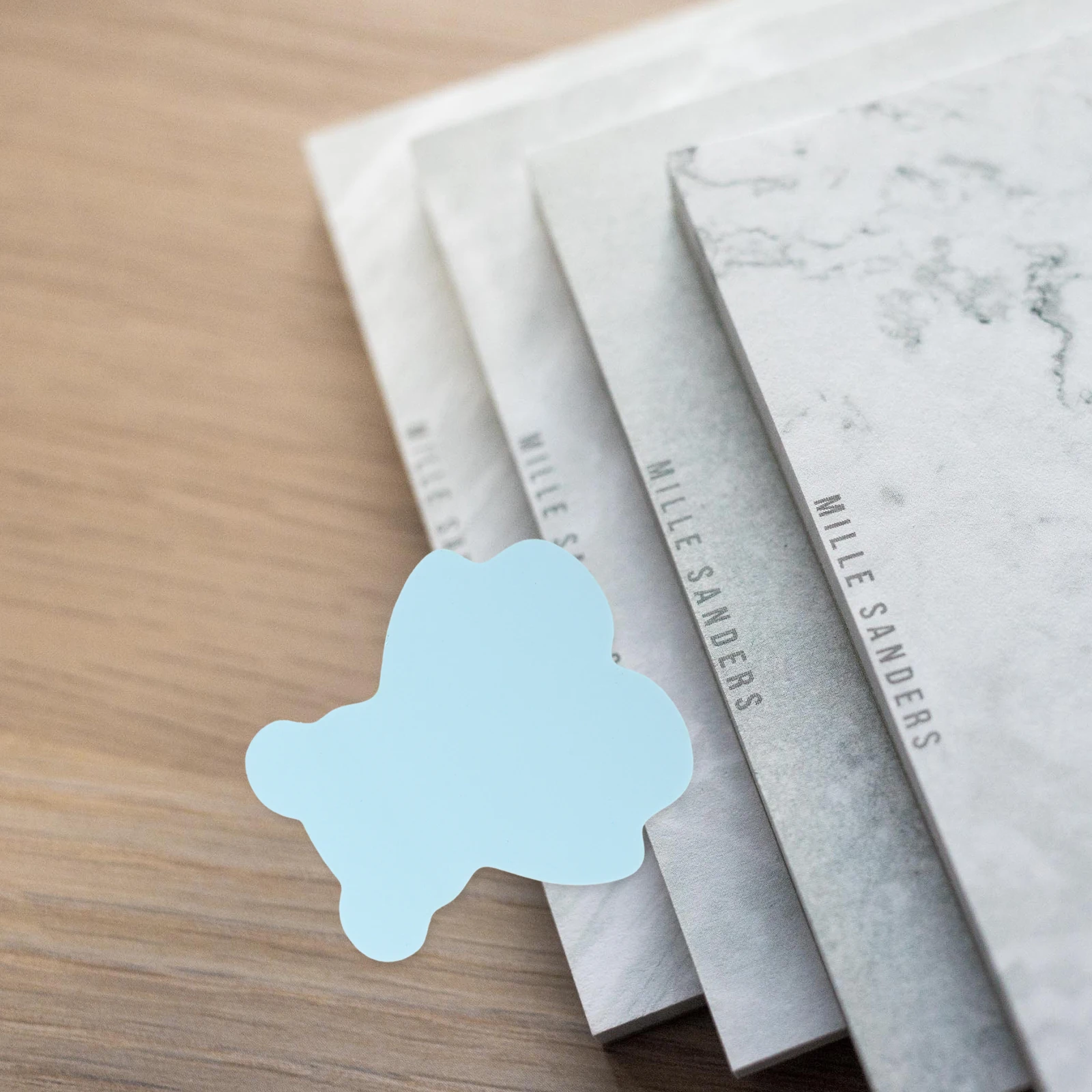 

10 Books Self adhesive Memo Pads Cute Note Stickers Portable Tearable Paper Animals Pattern Home Office Use