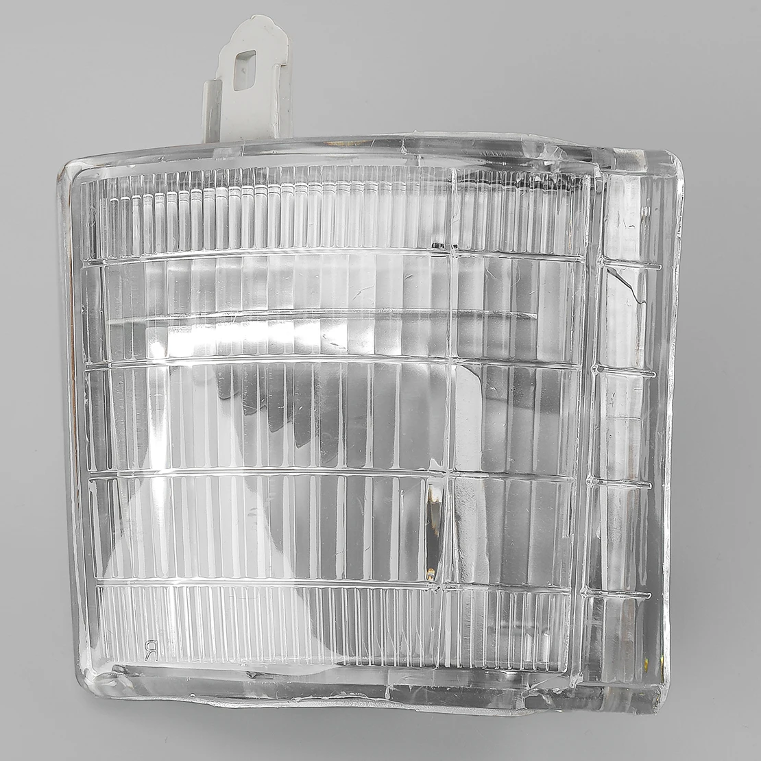 

Передняя правая угловая крышка габаритного фонаря, подходит для Mitsubishi Fuso FE FG 1995-1998 1999 2000 2001 2002 2003 2004