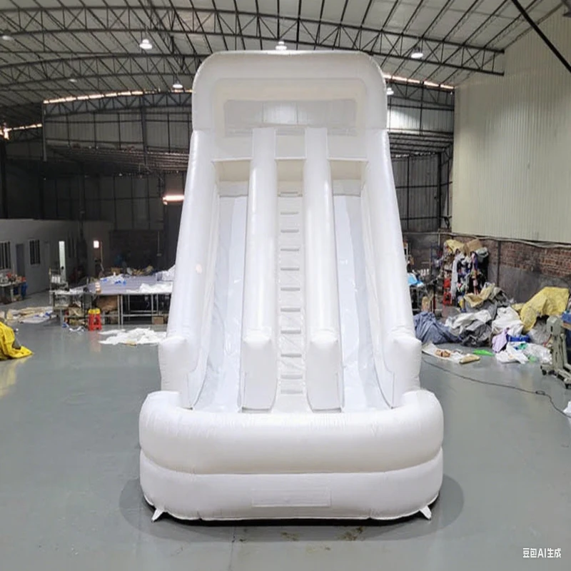 منزلق جاف ذو حارة مزدوجة بيضاء كبيرة من مادة PVC، منزلق مائي تجاري قابل للنفخ للأطفال والكبار، درجة تجارية في الهواء الطلق مع منفاخ
