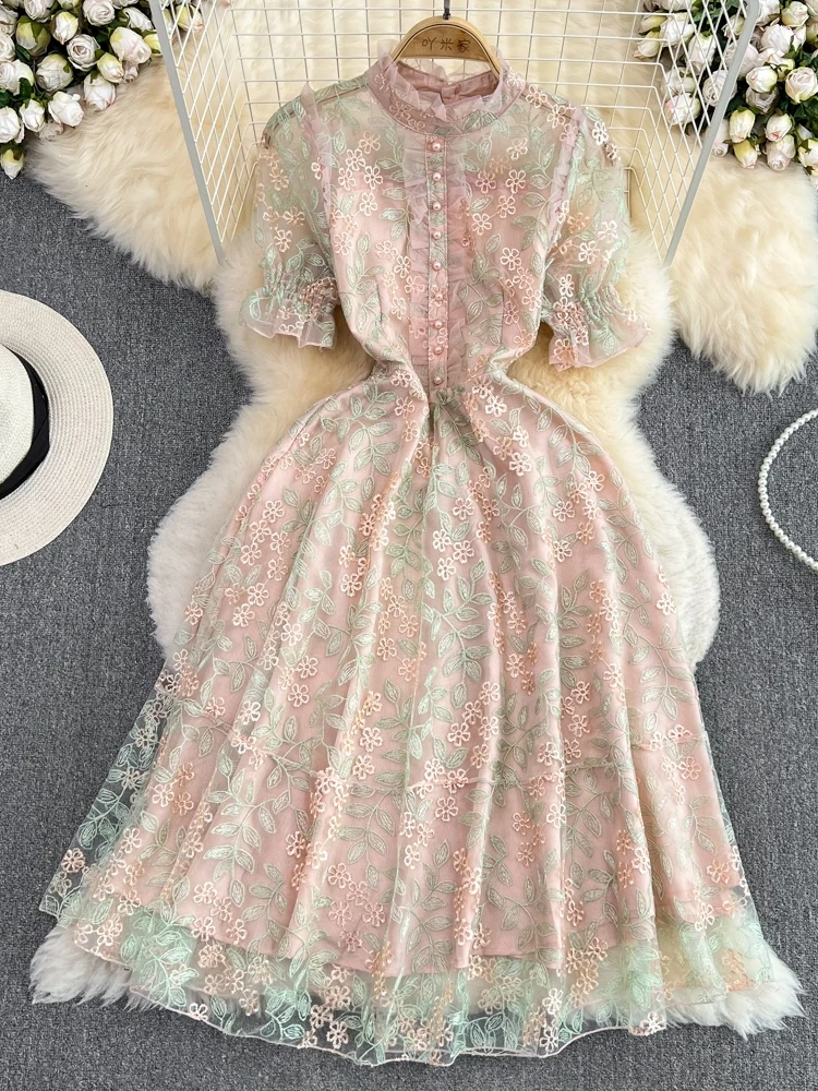 

High-end light luxury heavy industry stand-up collar embroidery lace splicing waist thin a-word dress elegant dress long dress