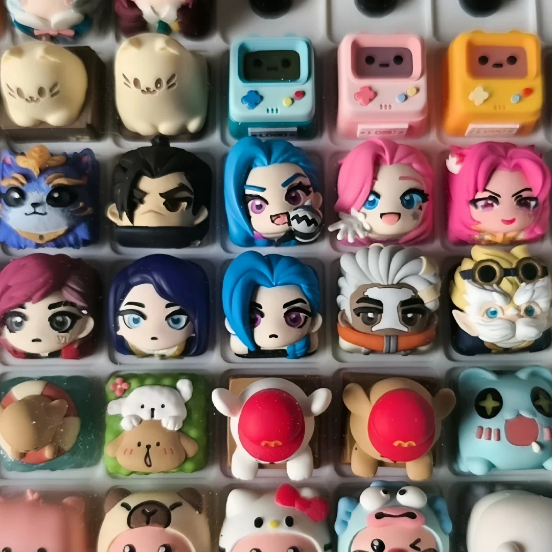 13 modelli Riftbound Arcane Series Jinx Caitlyn Copritasti personalizzati in resina Art Anime Ekko Copritasti per tastiera meccanica da gioco Regalo