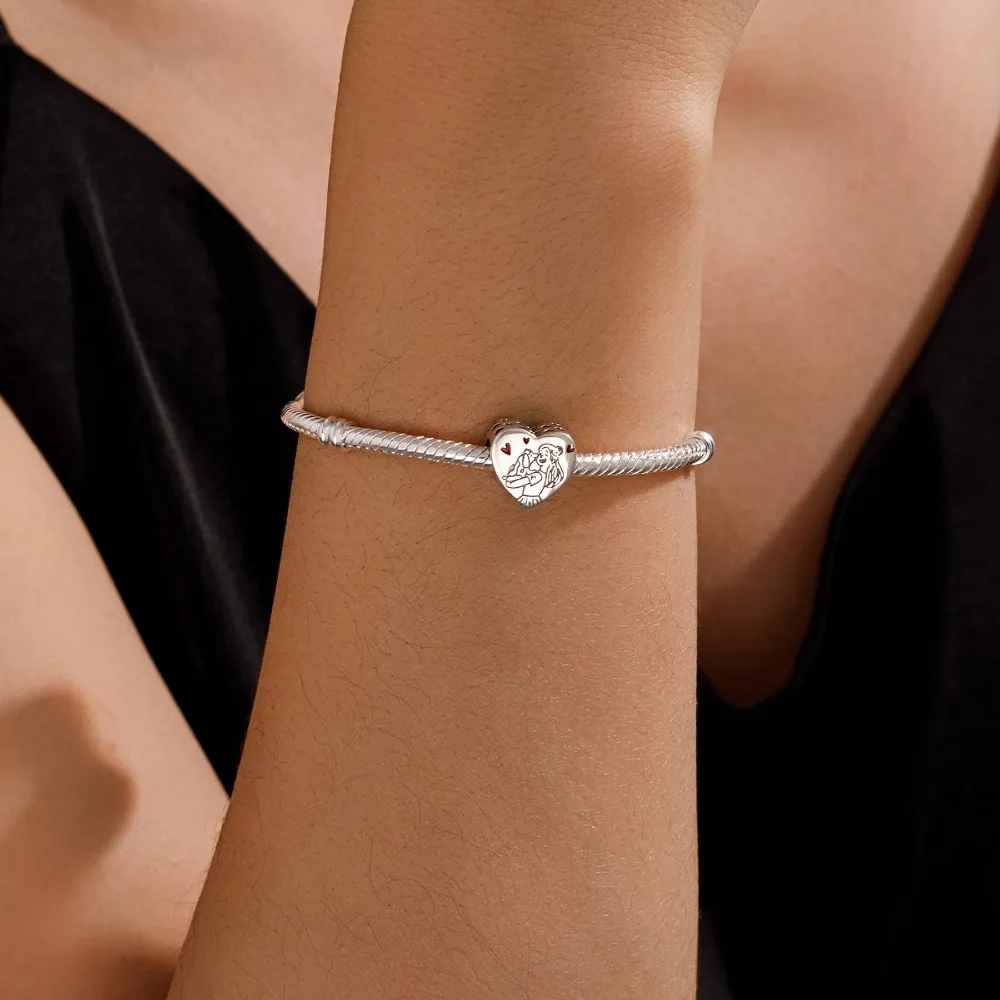 

Подлинный серебряный шарм-сердце 925 пробы для любителей собак, с гравировкой девушки и собаки, для европейских браслетов, ювелирное украшение в подарок для любителей животных и любви.