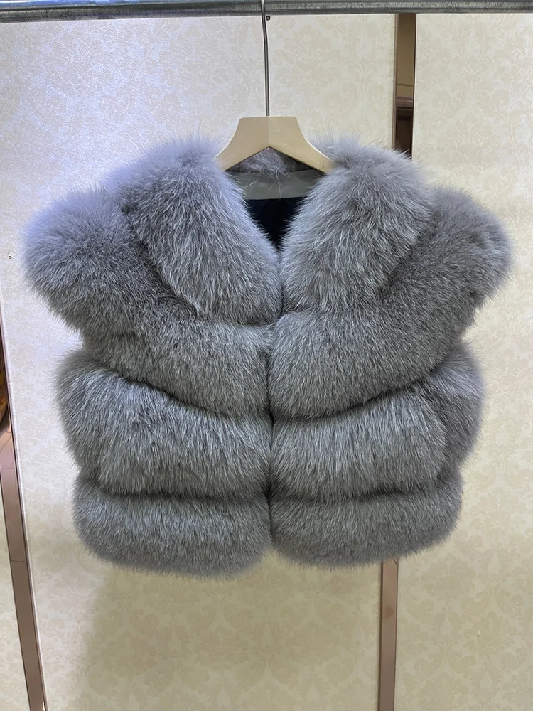 

2025 New Warm Women's Natural Real Fox Fur Vest Winter Coat Thick Fur Waistcoat Luxury Female Autumn Jackets Clothing