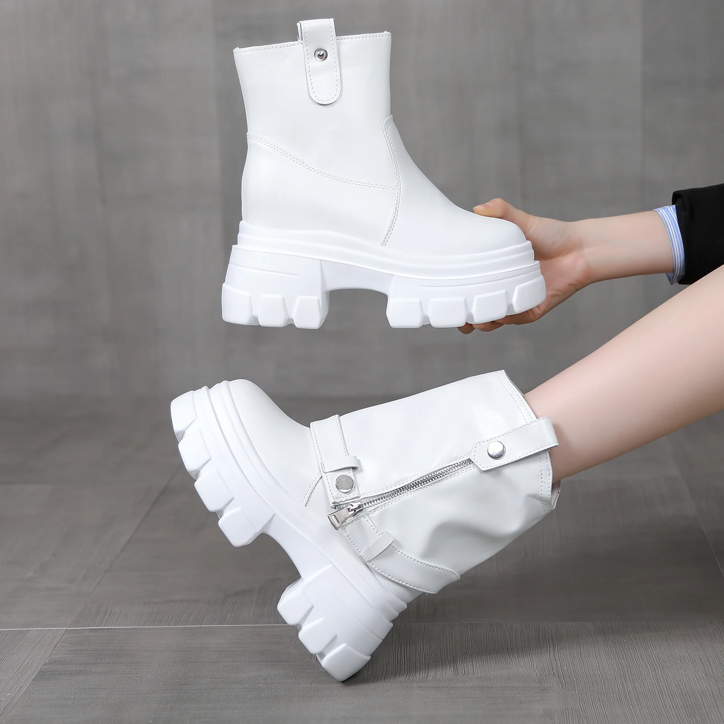 

Stylish 10cm High Heel Knee-High Boots Plush Lined Comfort Platform Thick Sole Short Boots