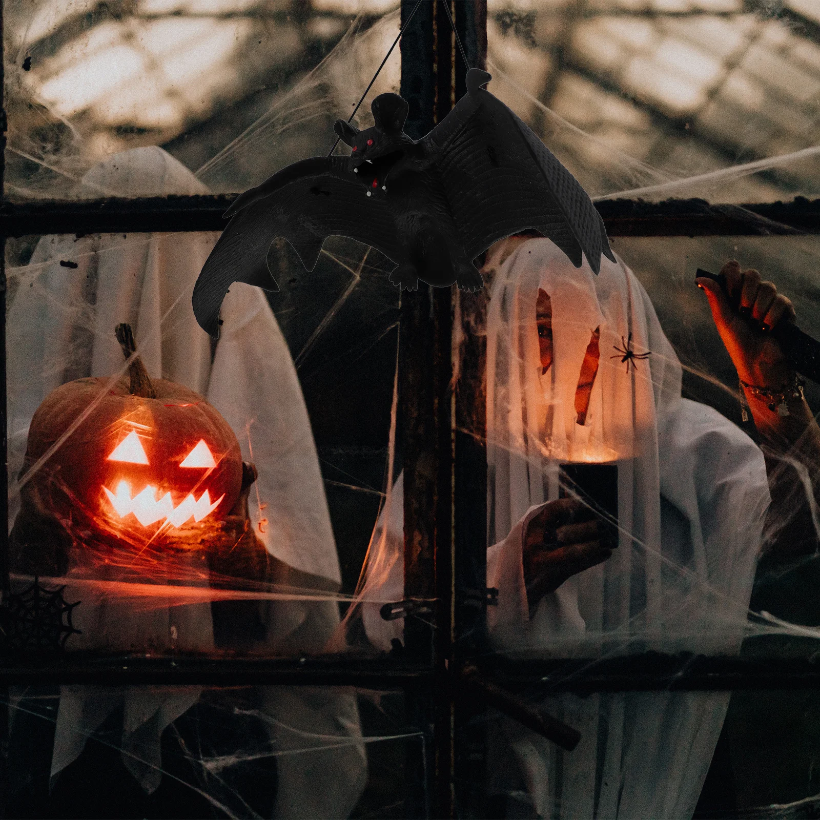 

18Pcs Halloween Realistic Rubber Bat Hanging Ornaments Creative Scary Party Supplies Halloween Decor Haunted House Props