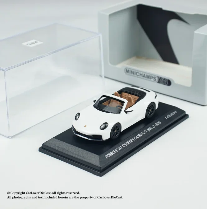 Minichamps 1/64 Porsche 911 (992.2) Carrera GTS Convertible