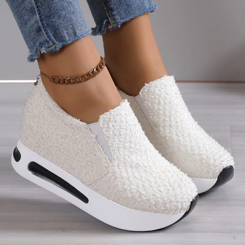 Elevated Inner Casual Sneakers Women Thick Soles Single Shoes Shallow Cut Round Toe Single Shoes Fashion Gold Riband Shoes