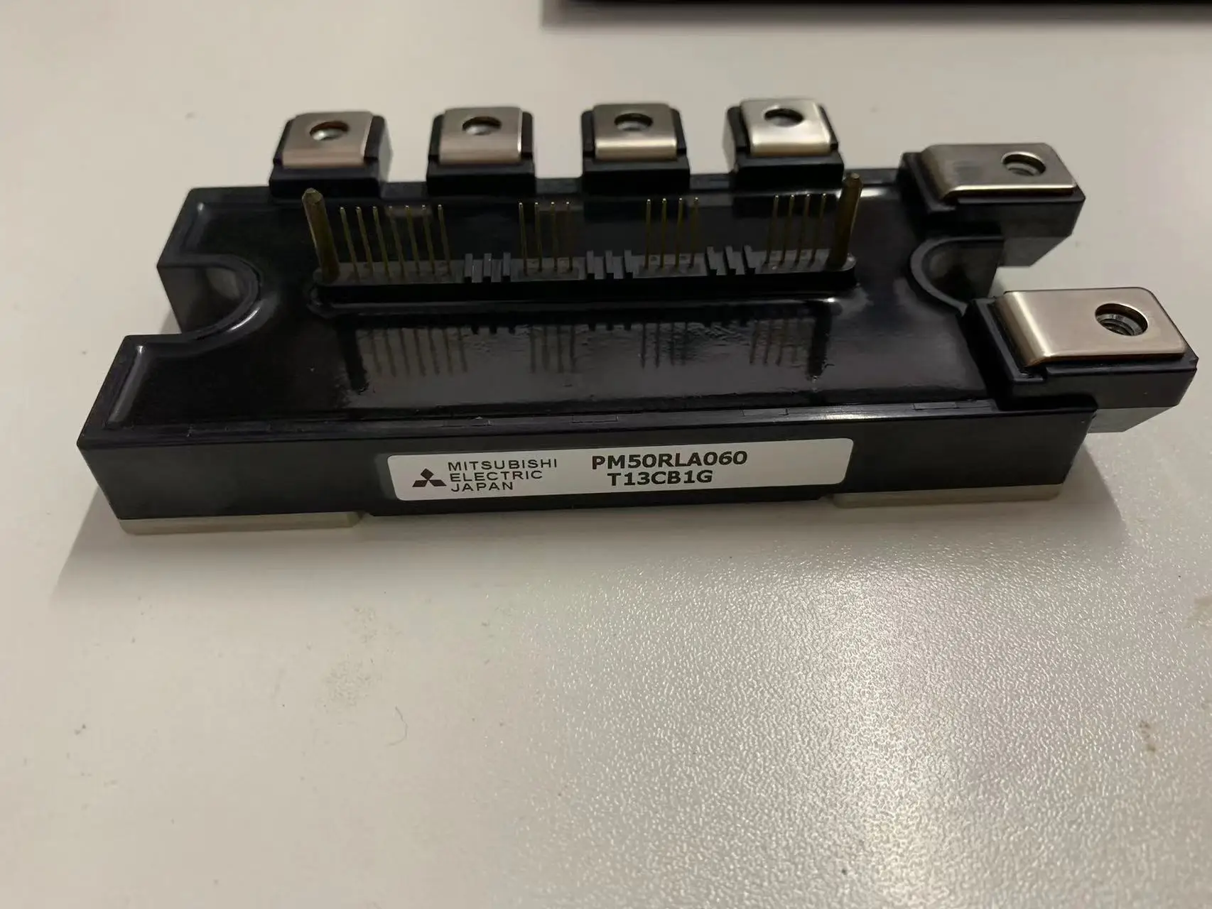 FREE SHIPPING NEW AND ORIGINAL MODULE  PM50RLA120 PM50RLA060 PM75RLA120 PM75RLA060 PM100RLA060 PM150RLA060 module