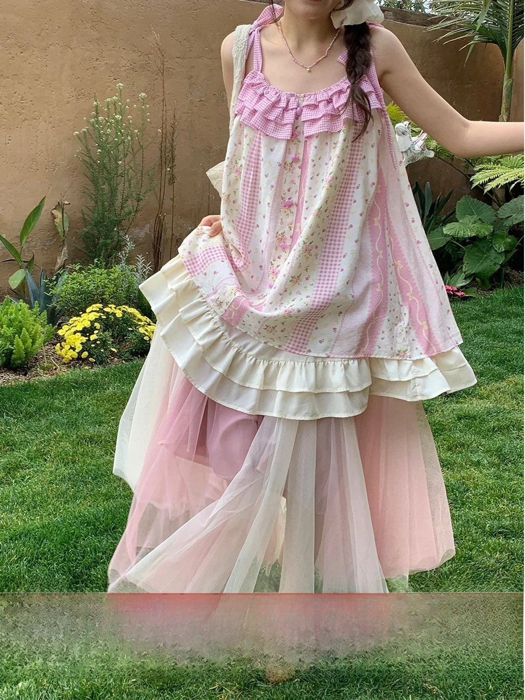 

Sweet And Elegant Color Block Mesh Halter Skirt Set Romantic Style High Waist Breathable Spring Fashion Women's Ensemble