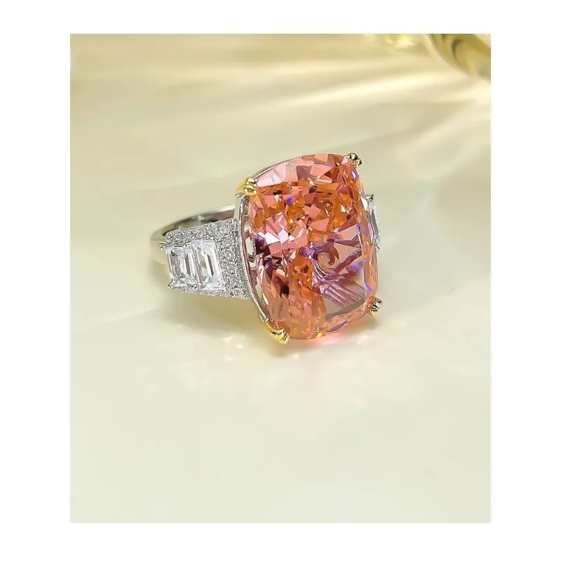 

Wind Luxury Heavy Industry Luxury Ring Inlaid with High Carbon Diamond Crushed Ice Cut High-end Temperament Niche Design Ring