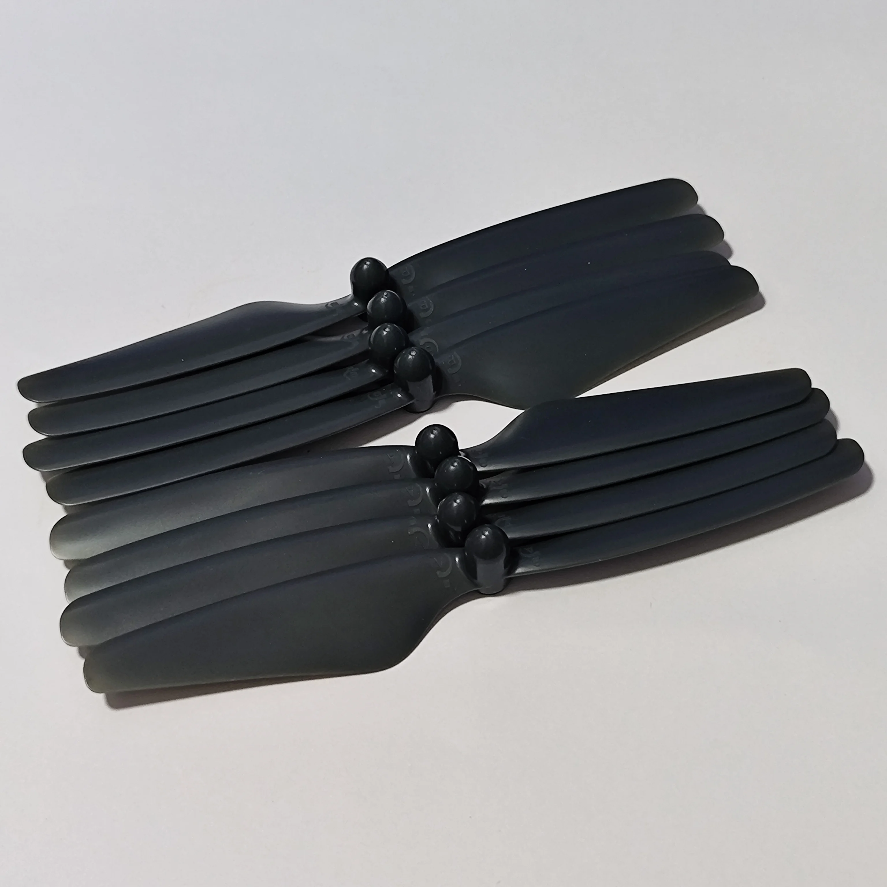 

CW CCW Propellers Blade Accessories 8PCS for KF103/ KF103MAX Brushless Motor RC Drone Spare Parts