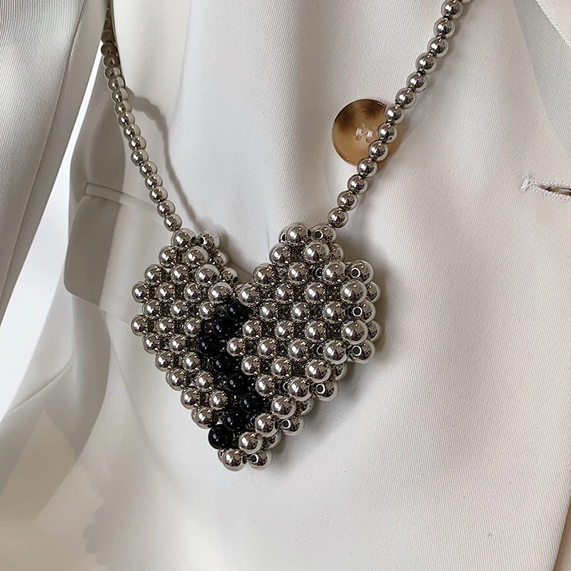 Women Fashion Hand-Beaded Braided Crossbody Bag Mini Heart-shaped Silver Beaded Bag Evening Party Coin Purse Female 2022