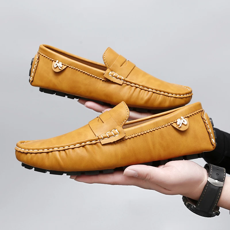 

MAEDEF Mens Loafers Soft Lightweight Breathable Slip On Loafers for Comfortable Non Slip Walking Shoes Casual Driving Moccasins