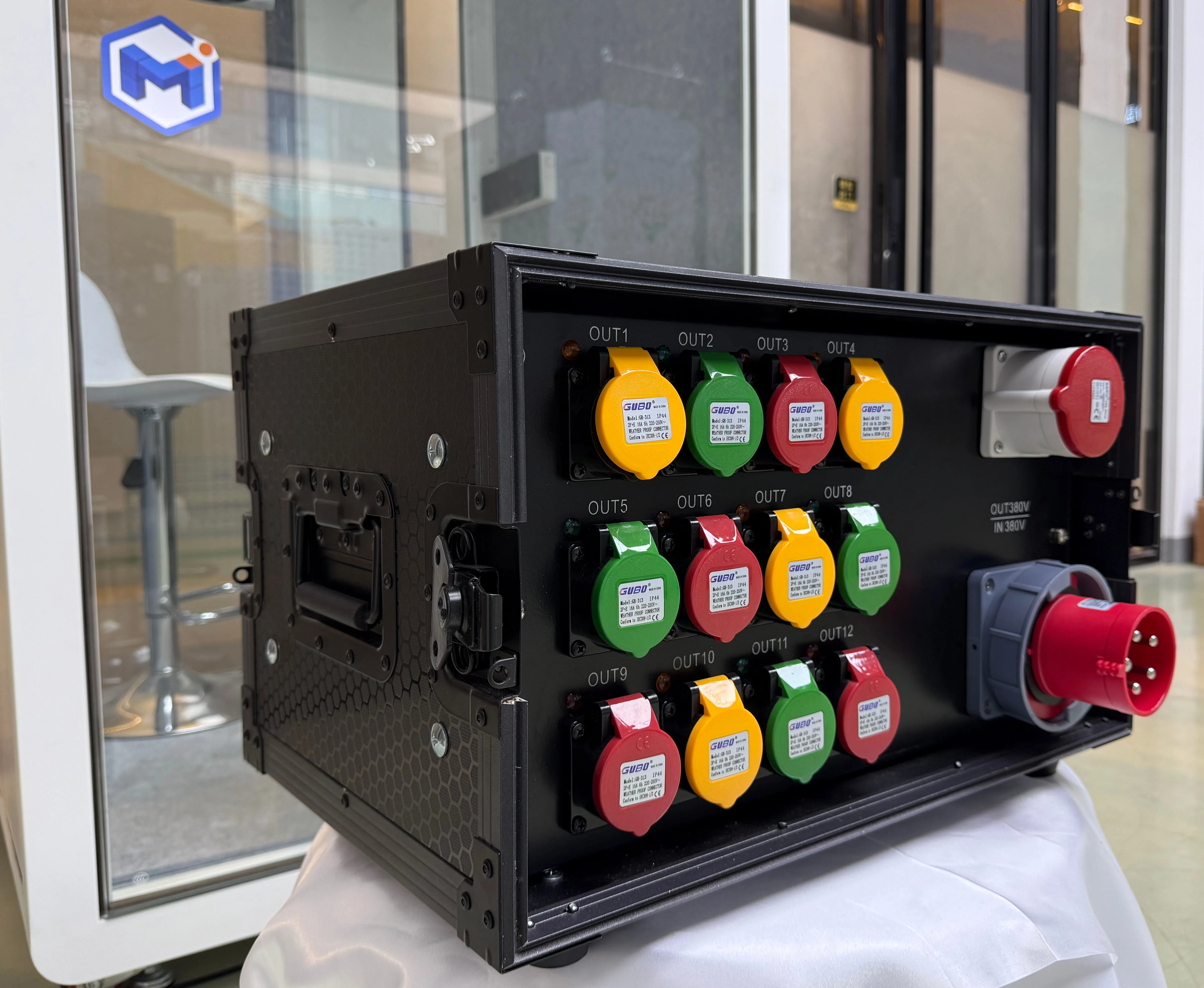 Manchange 12CH Output Power Distribution Box Aluminium Alloy Shell 63A Rated Current Stage & Event Power Rack