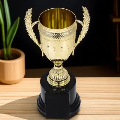 Trophäenbecher, groß, exquisiter Kunststoffpreis für Sportwettbewerbe, Gewinner, Ehre, Anreizpreis, dekorative Universal-Trophäe