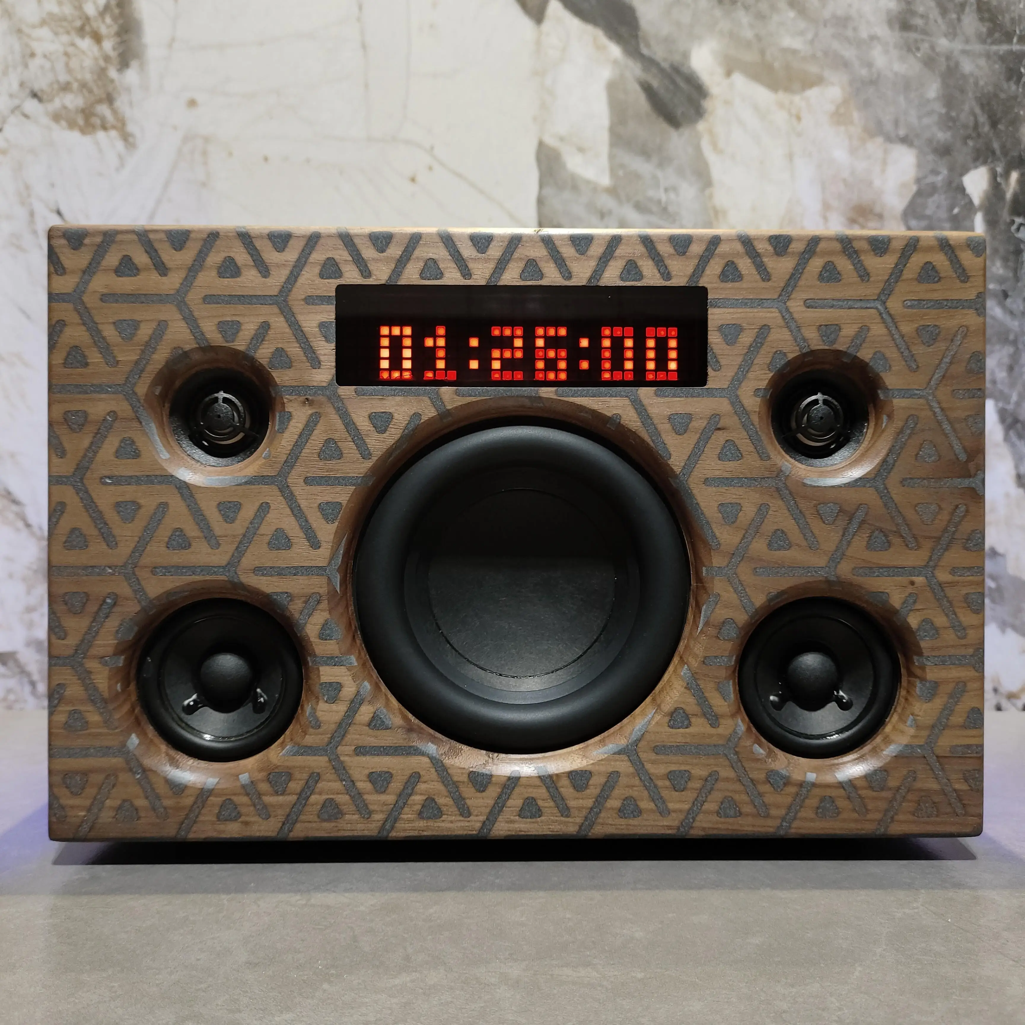 

Бытовые трехполосные частотные HIFI Bluetooth-колонки для мобильного телефона U-диск компьютерный аудио сабвуфер