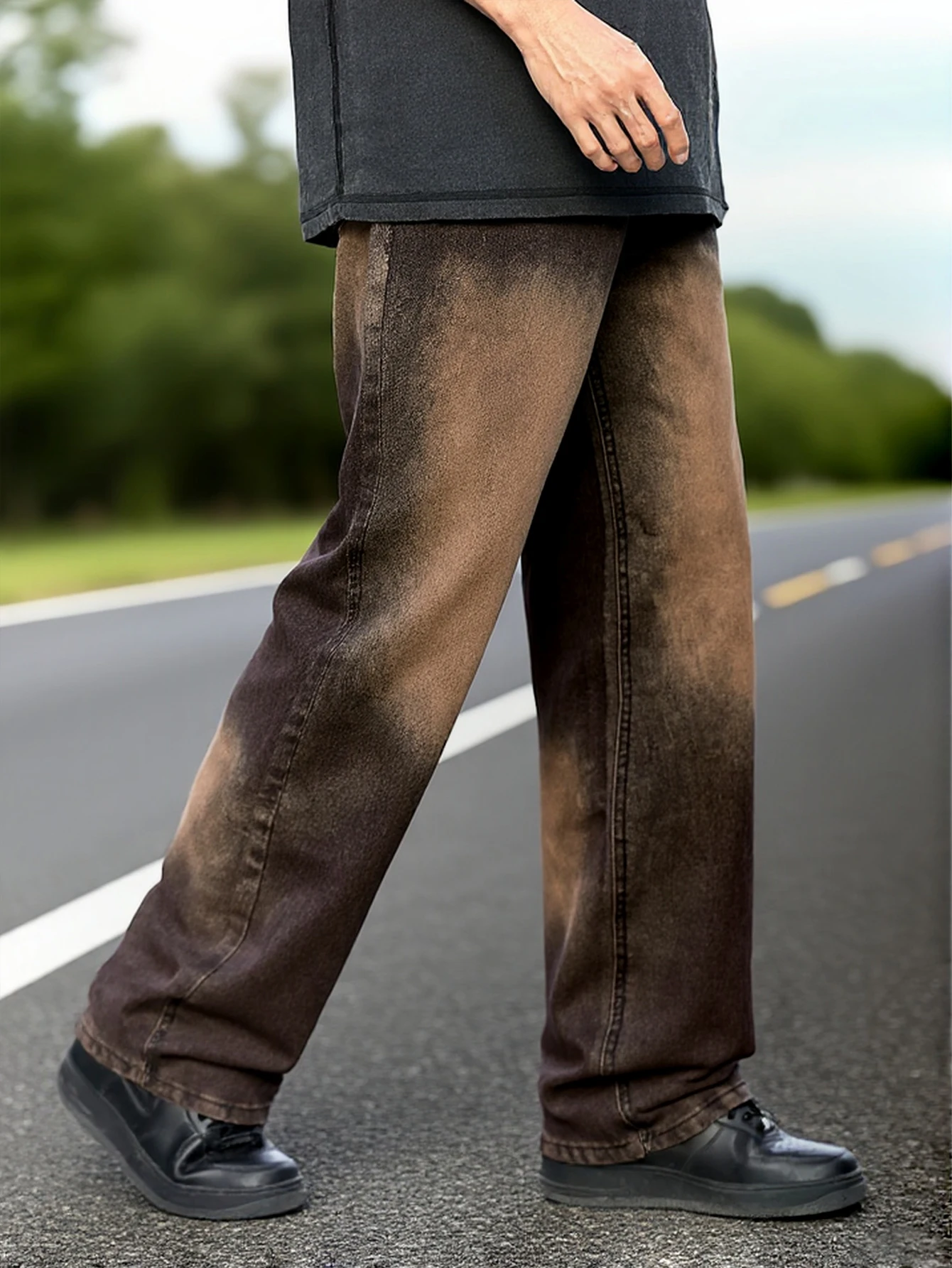 

Мужские винтажные темно-коричневые широкие джинсы с градиентом, свободные и струящиеся, с потрепанным дизайном, легко создавать уникальный и модный.