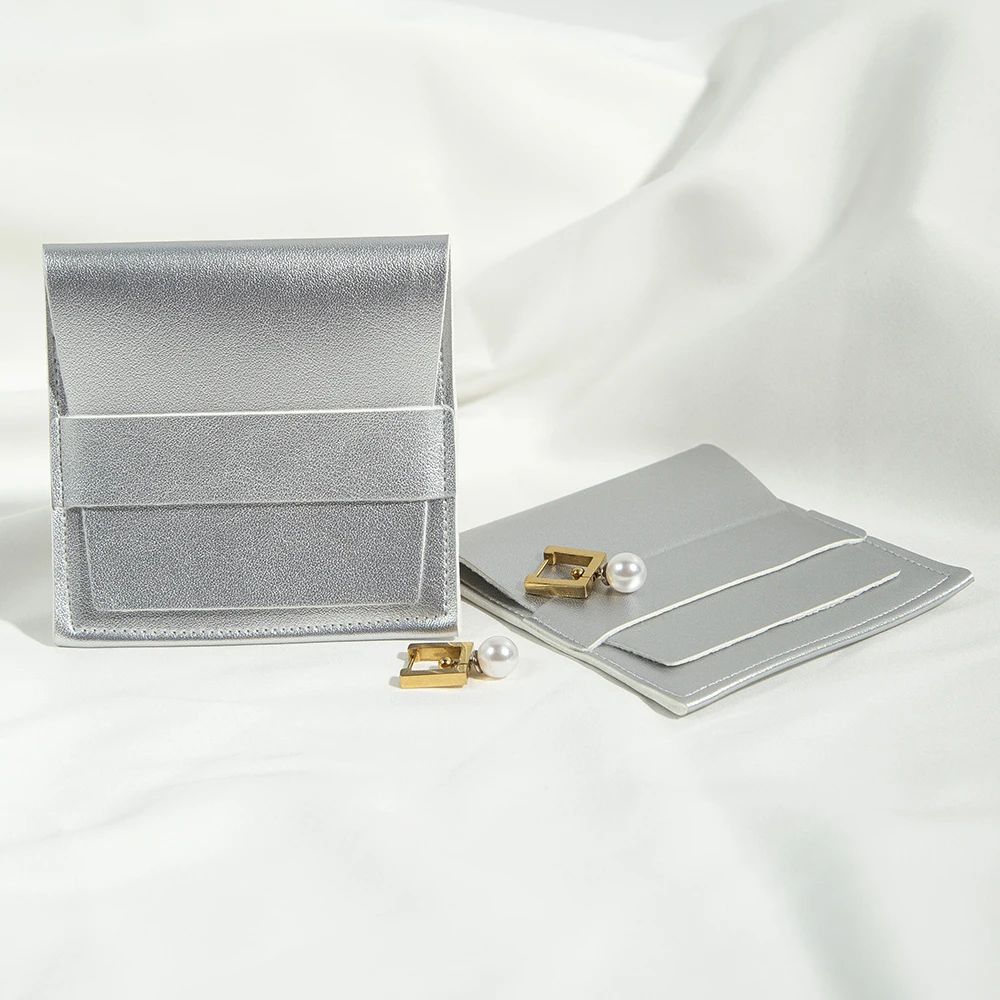 Personalisierte 8x8cm Silberne PU-Leder Schmuckverpackungsbeutel Kleine Ring-Ohrringe-Halsketten Hochzeits-Gastgeschenk-Tasche Organizer – Detail 6