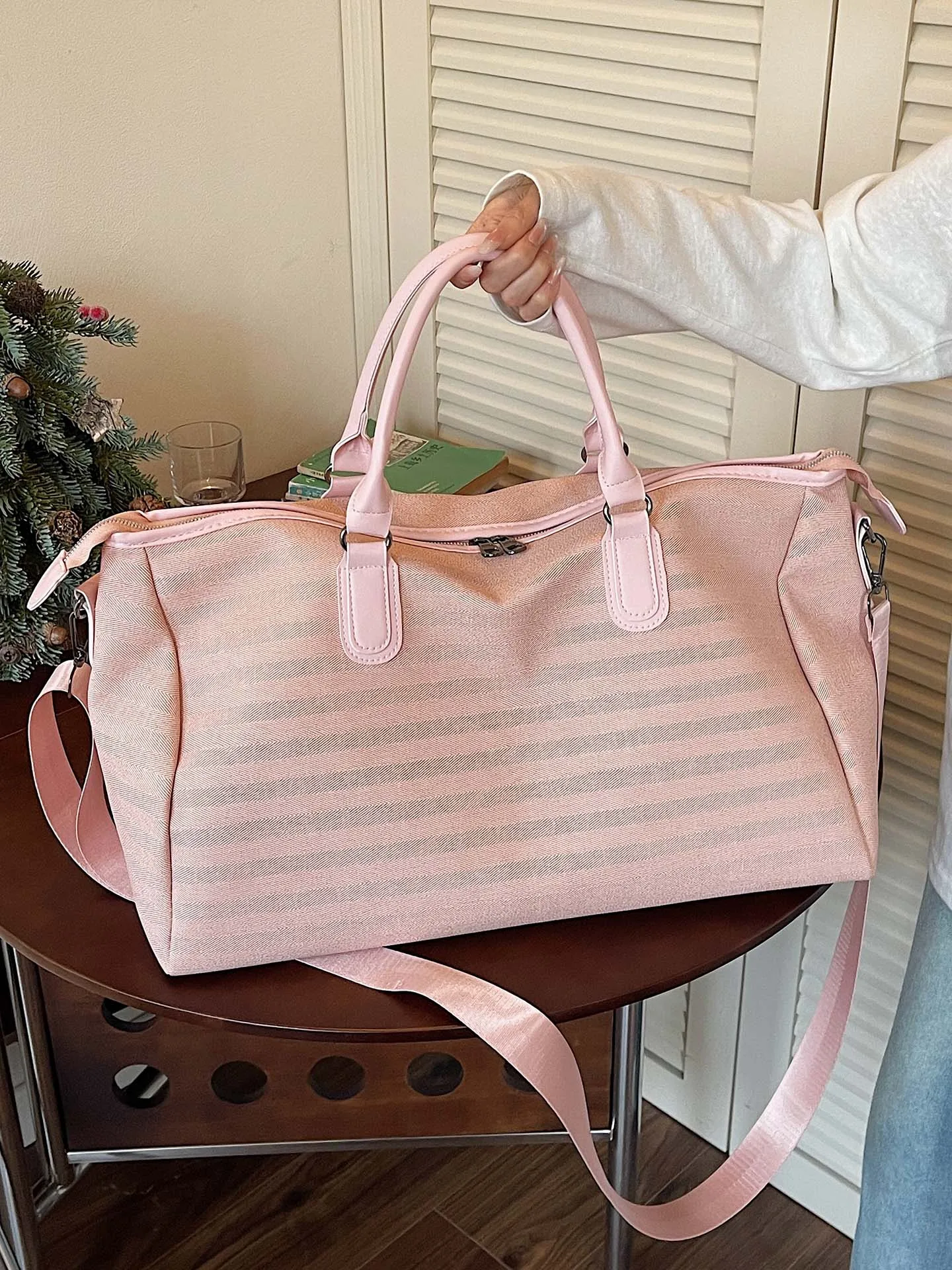 large-capacity-travel-bag-ladies-short-trip-lightweight-high-aesthetic-value-2026-new-handbag-single-shoulder-slant-bag