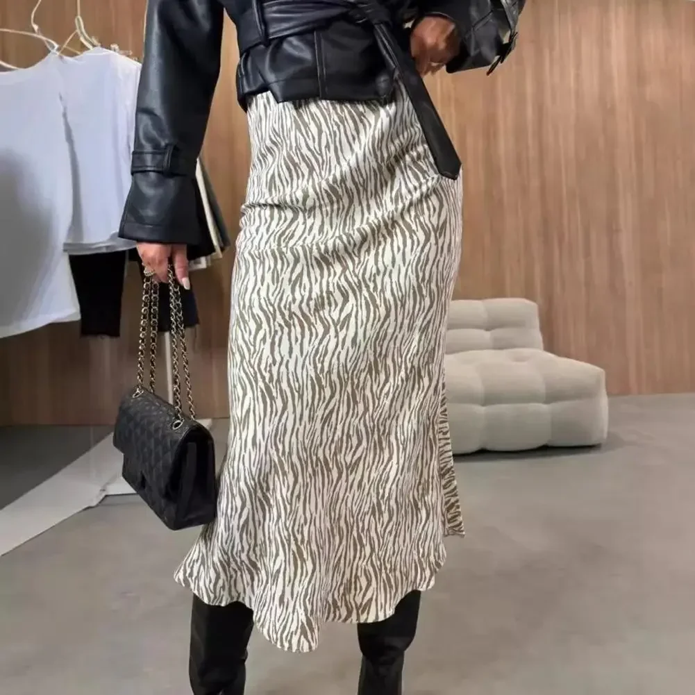 

Leopard Patterned Skirt Leopard Print High Waist Midi Skirt with Zipper Detail Women's Commuting Style Mid-calf for Everyday
