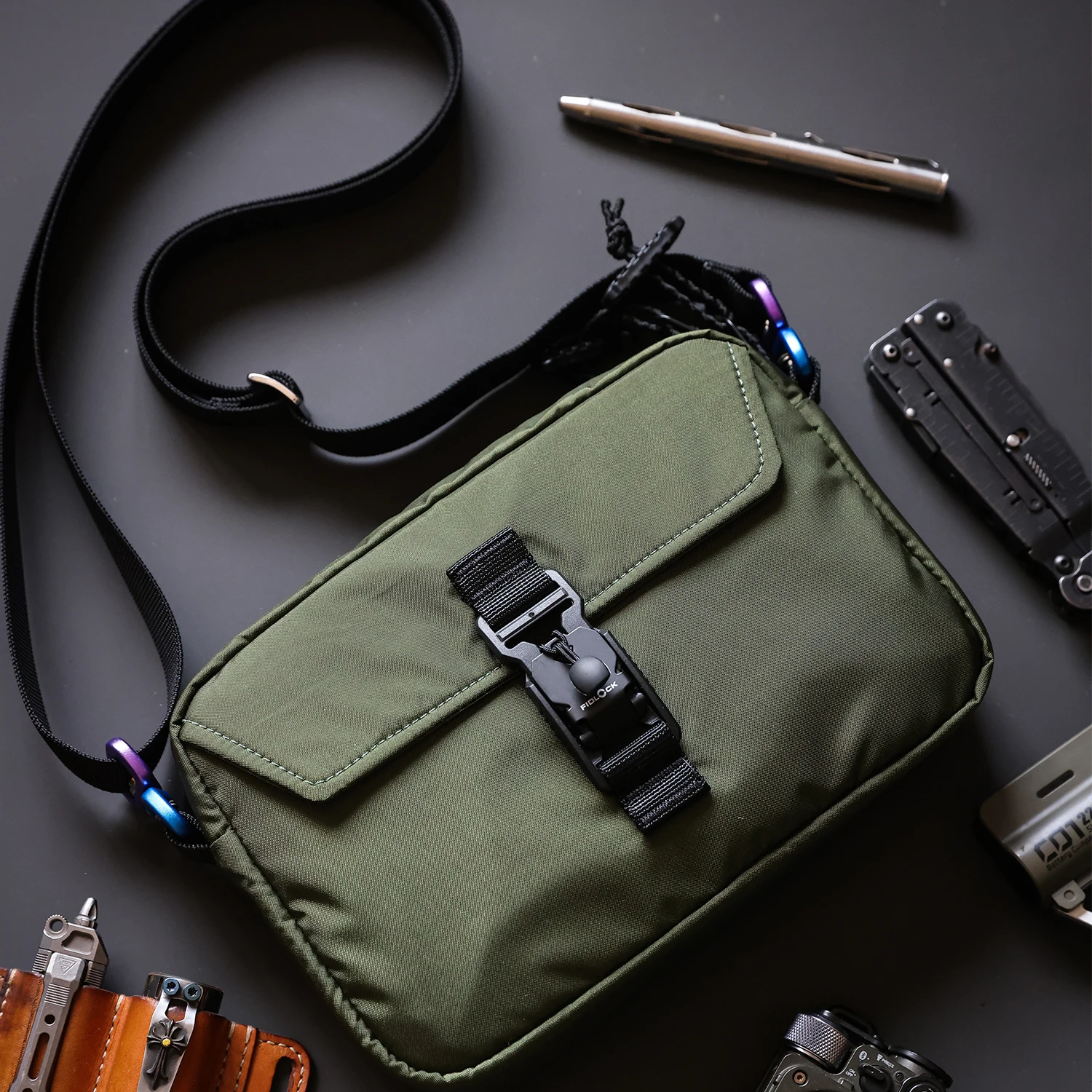 

MAUHOSO Men's Messenger Bag - Crossbody Shoulder Bags Travel Bag Man Casual Sling Pack