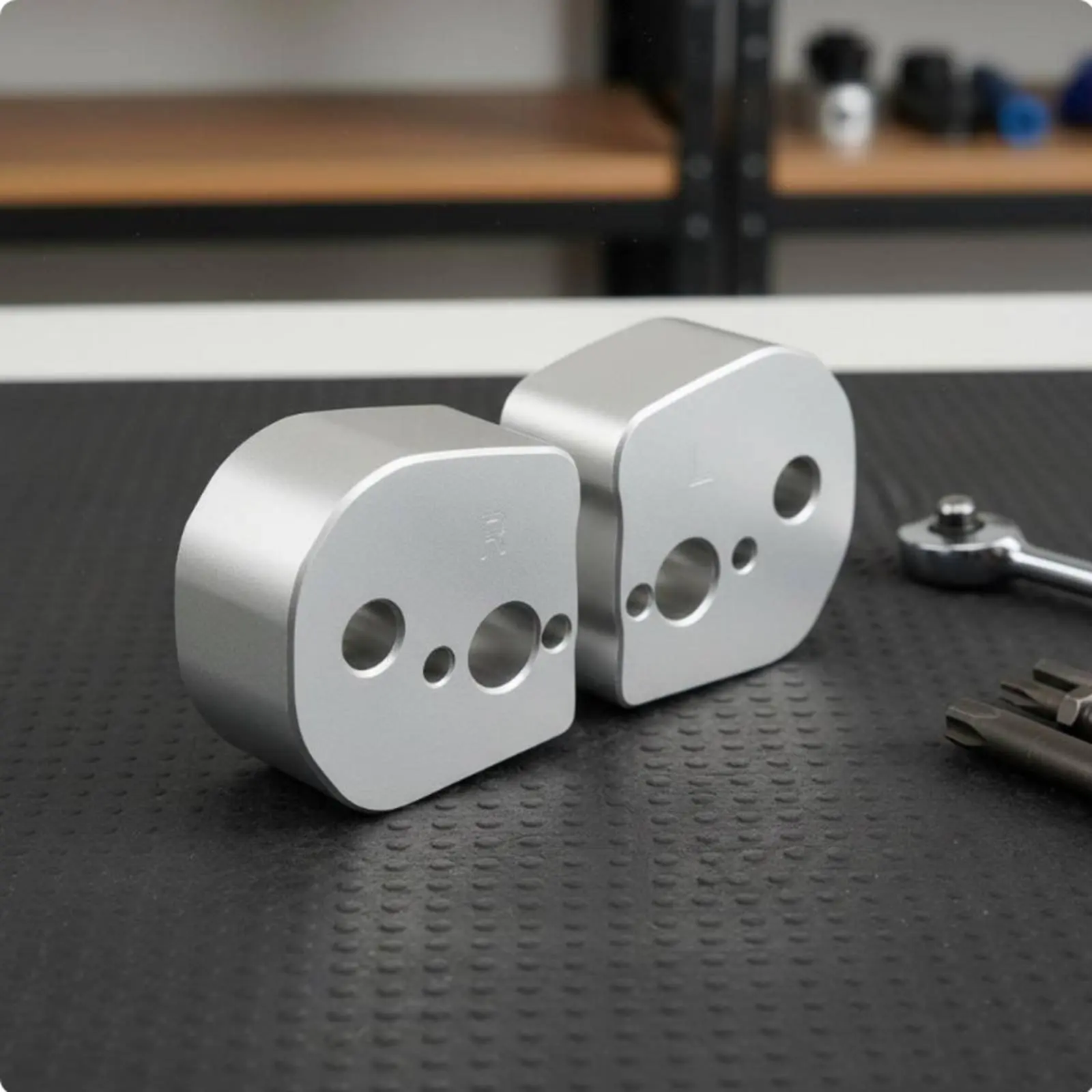 2 Pieces Handlebar Riser Kit Aluminum Alloy Motorcycle Handlebar Elevate Mount Improved Riding Posture