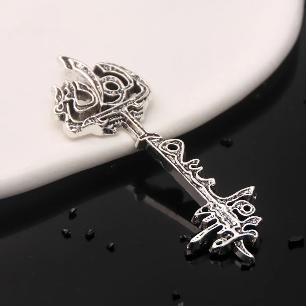 Cthulhu Mythos Silver Key Lovecraft Songs Of Horror Vintage Metal Pendant for Women Men Collection Jewelry