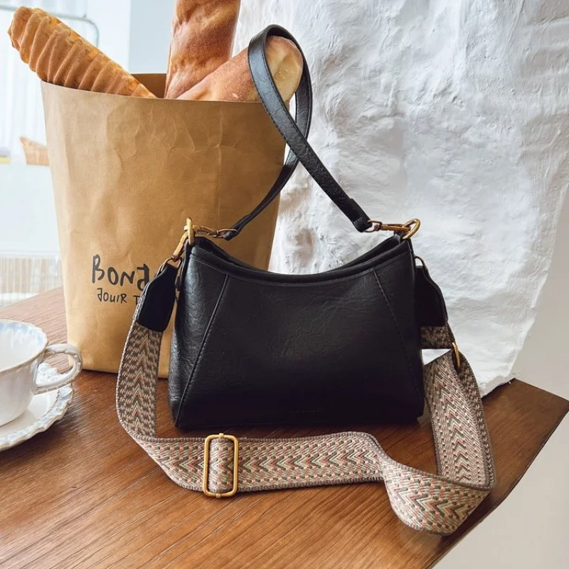 حقيبة يد نسائية عصرية مصنوعة من جلد مارتن المطبوع مع طراز أيرلندا العصري الأنيق وخفيف الوزن للاستخدام اليومي