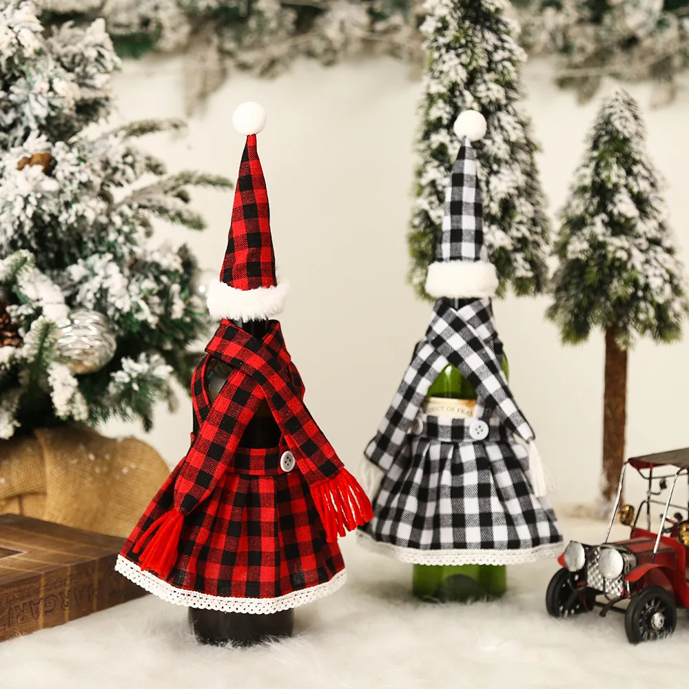 

2pcs/set, Creative Cartoon Plaid Skirt Christmas Knitted Wine Bottle Cover, Supplies Festival Daily Necessities Household Decor