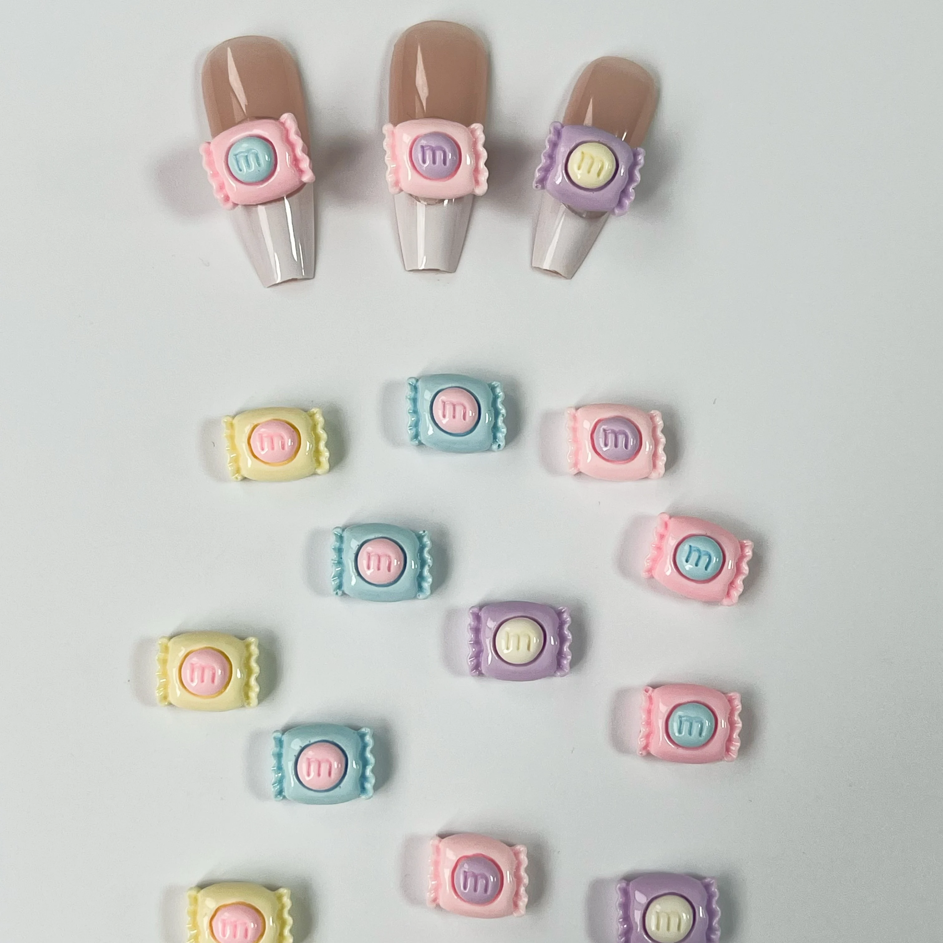 40Pcs 3D Kawaii Cartoon M Candy Macaron Color Music Note Bow Cute French Arylic Coffin Nail Art Junk Case Decoration Charms