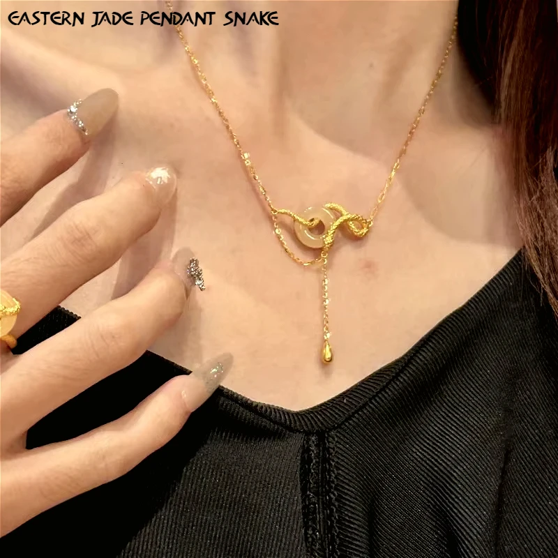 

S925 Silver Snake Pendant Necklace Retro Golden Spirit Wrap Jade Design Temperament Collarbone Women Chain New Year's Gift