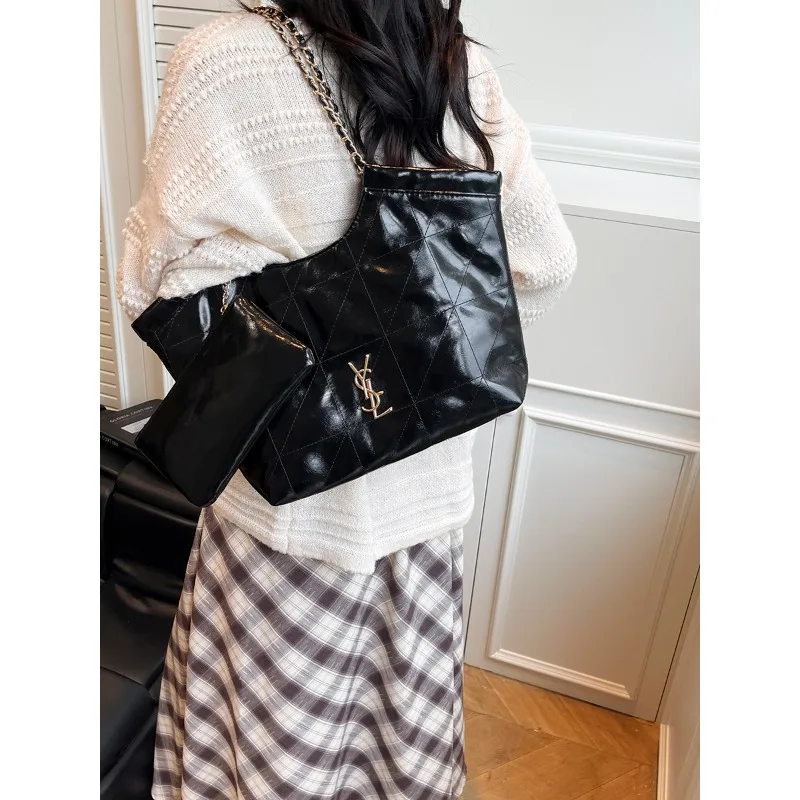 

Элегантная легкая роскошная нишевая минималистичная сумка на плечо большой вместимости, легкая, универсальная для поездок на работу и ежедневного использования