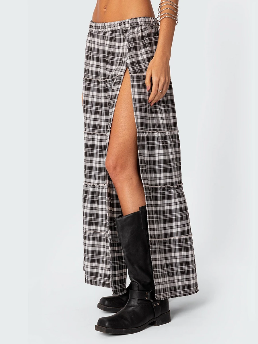 Women 2024 Summer Plaid Tiered Maxi Skirt Elastic High Waist Flowy A Line Long Skirt Vintage Gingham Swing Midi Skirt