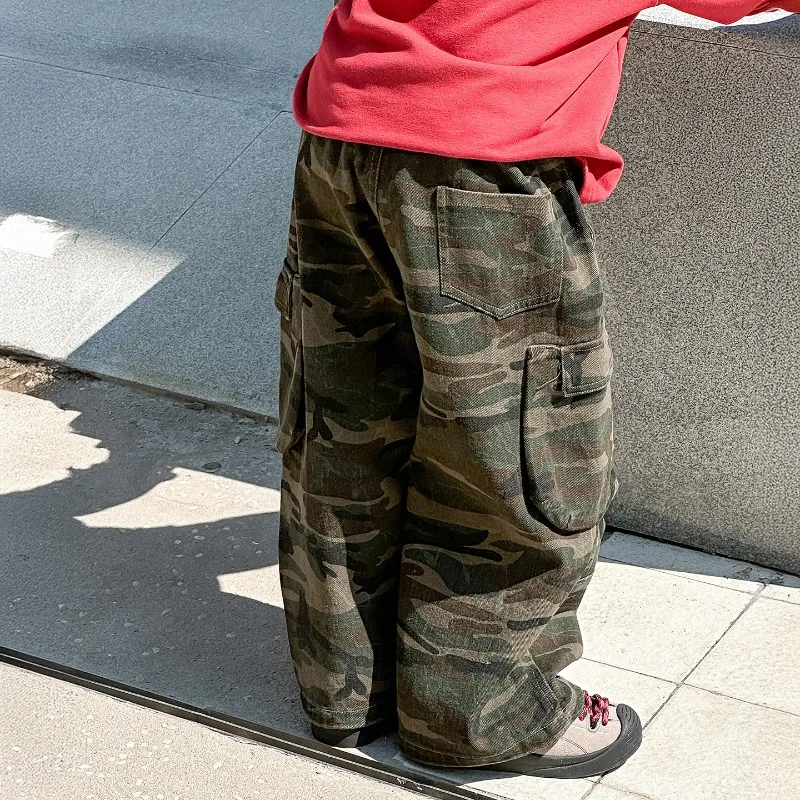 

2025 New Autumn Korean Style Boys' Cargo Pants - Camo Print, Wide-Leg & Cool, Skin-Friendly for Outdoor Wear, Stylish .