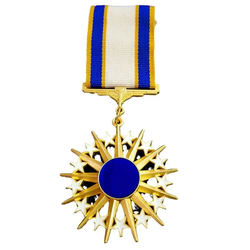 Copy of the US Air Force Distinguished Service Medal Metal Badge