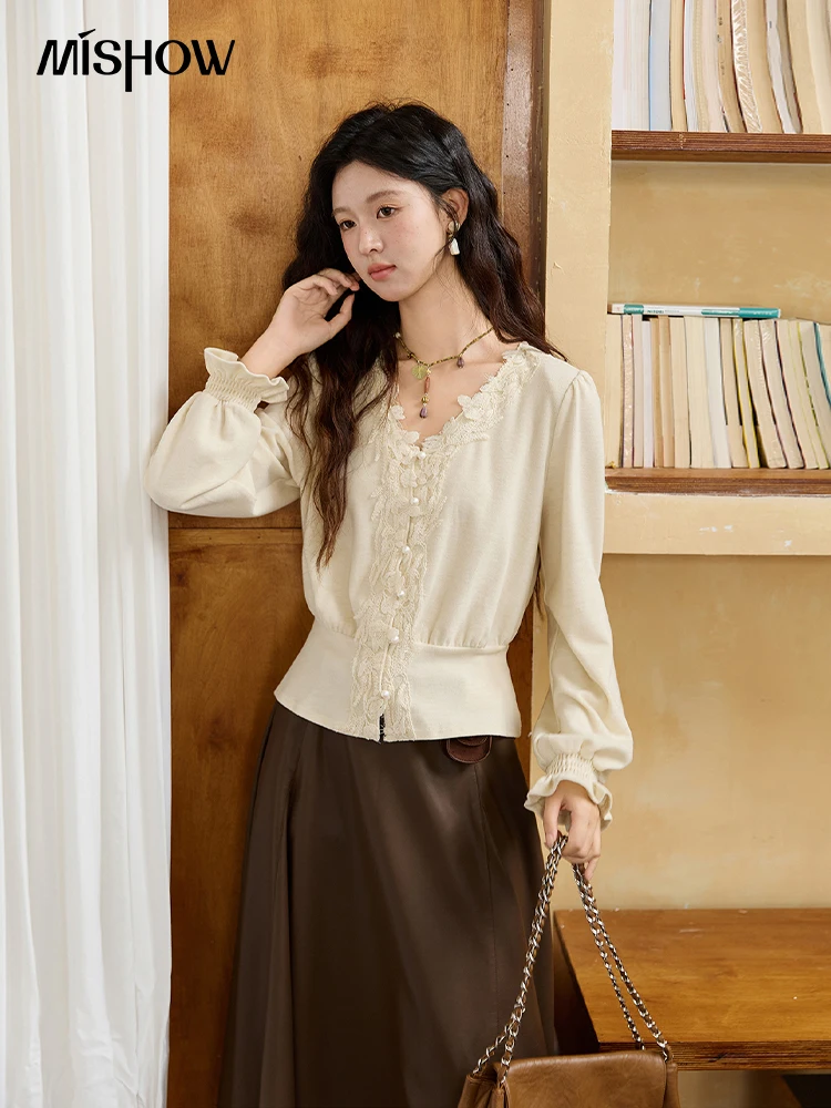 

MISHOW, женские абрикосовые рубашки, осень 2022, элегантный кружевной кардиган с v-образным вырезом и рукавами-фонариками, жемчужные пуговицы, топы с длинными рукавами MXE48Z2530