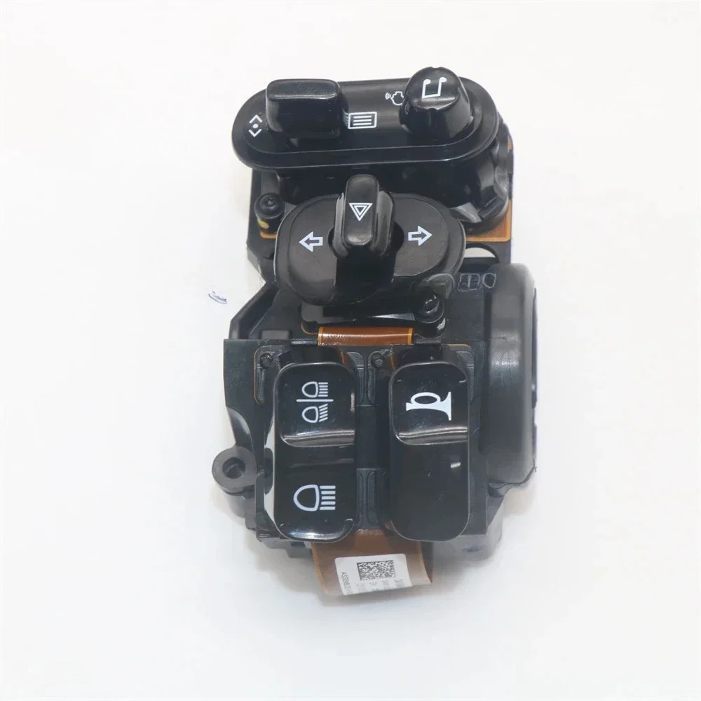 

2415846 0816553-001 LH 3Row 250K Handlebar Control Switch for Indian Chieftain Roadmaster 2021-2024
