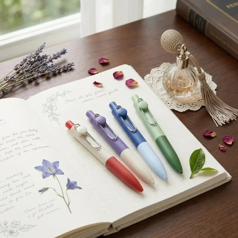 

4 Colors Vintage Scented Gel Pen Set 0.5mm Quick Dry Retractable Neutral Pens with Paper Clip Floral Fragrance School Stationery