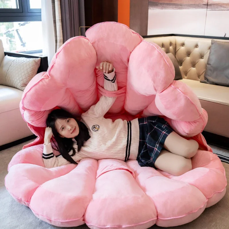 

Giant clam shell pillow Lazy person sleeps Large shell doll Plush toy cushion doll Girl sleeping bag sofa