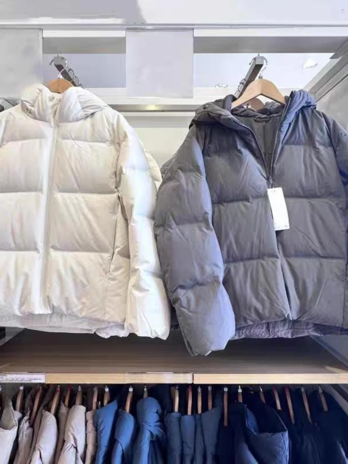 

Winter Women's Thiened down Jaet Hat Inteated Sl Clothing Store Try-On Room Warmth Assurance Long Sve Zipper