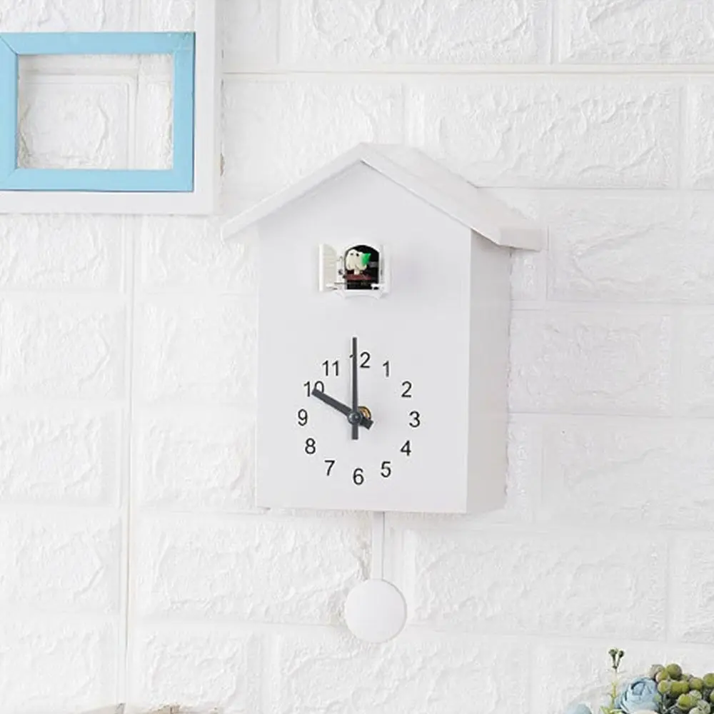 Cuckoo Wall Clock Realistic Art Battery Powered House Shape Bird House With Clock Pendulum Clock