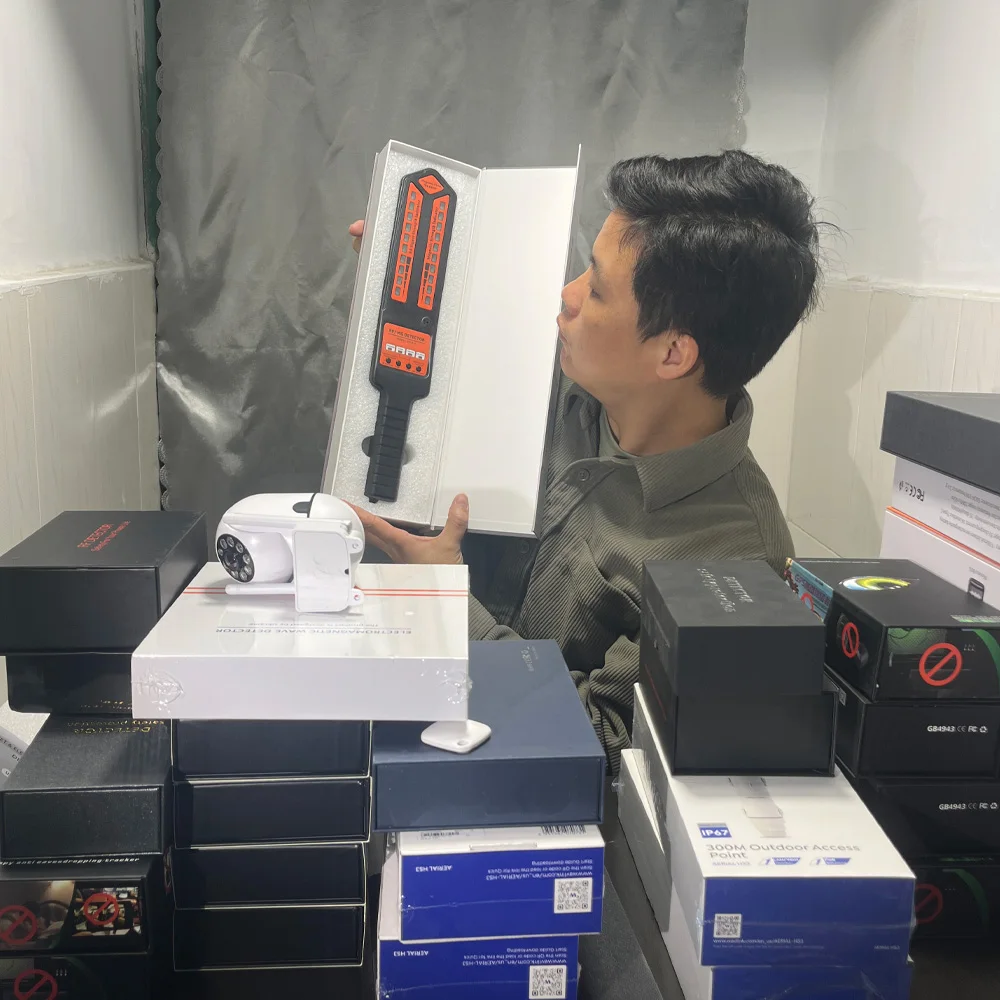 

DS-810 Anti Spy Detector with Recording Mode - Find Hidden GPS Locator, Listening Device, Pinhole Camera, 50MHz-6GHz RF Scanner