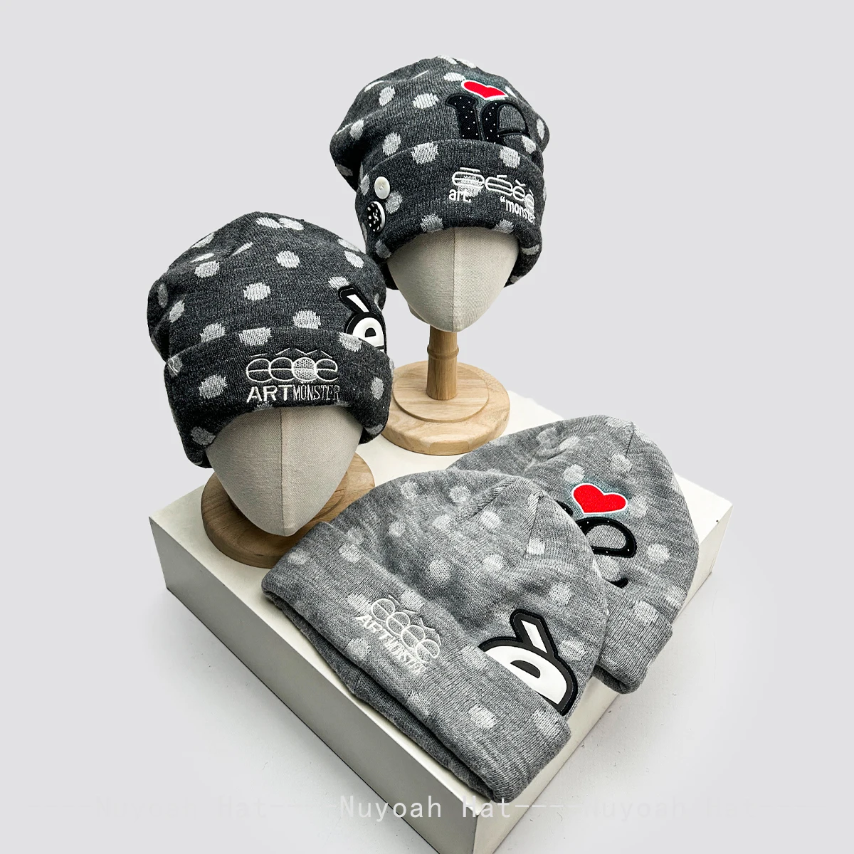New Men Women Polka Dot Letter Love Embroidery Button Knitted Hats Warm Personal Versatile Korean Beanies Niche Fashion Retro