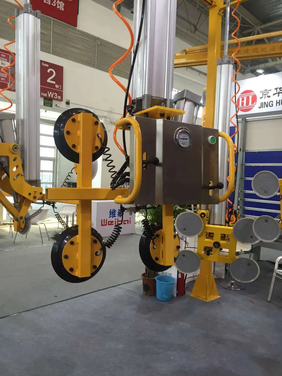 Indoor Glass Liftin… - image