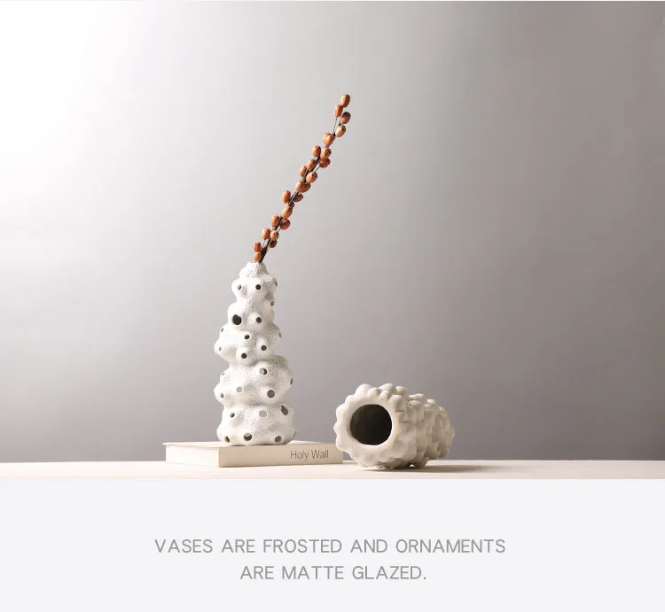 

White Coral Porcelain Vase Home Decor Creative Wind Tunnel Ceramics Vases Artificial Flowers Flower Arrangement Desk Decoration