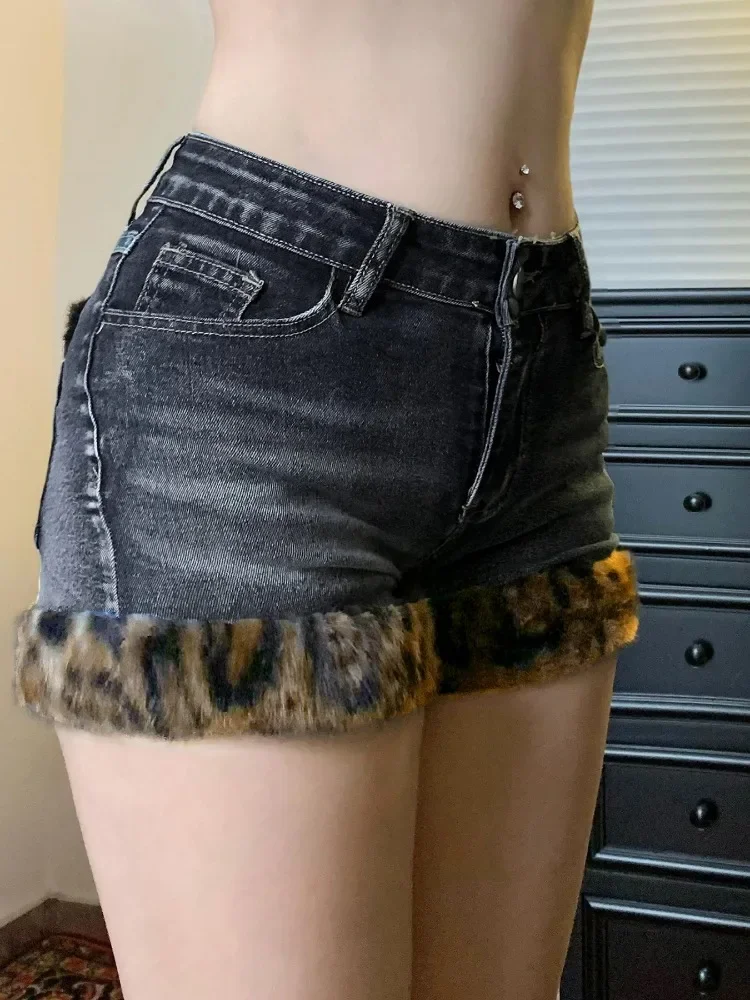 2025 New Vintage Dark Streetwear Y2k Denim Shorts Women Academia Gothic Punk Leopard Fur Patchwork Low Waist Jeans Shorts Female