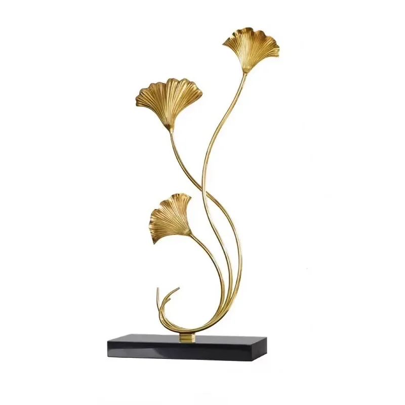 Pure copper ginkgo leaf creative ornament, coffee table entrance wine cabinet decoration
